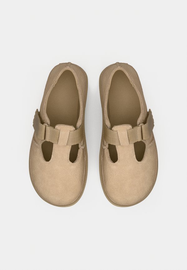 UGG GOLDENSTAR MARY JANE