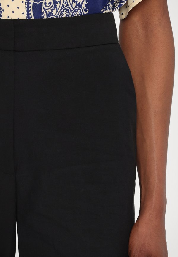 Claudie Pierlot