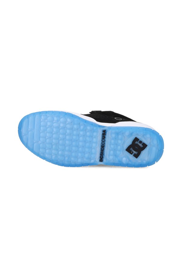 DC Shoes