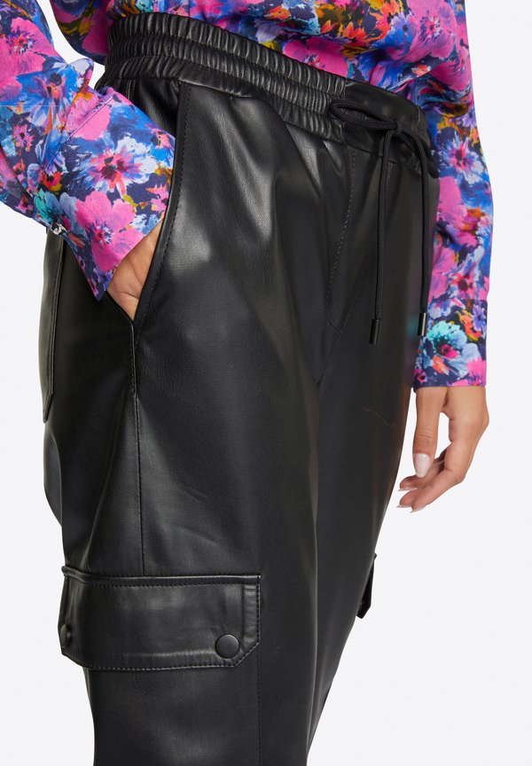 Rich & Royal AUS KUNSTLEDER