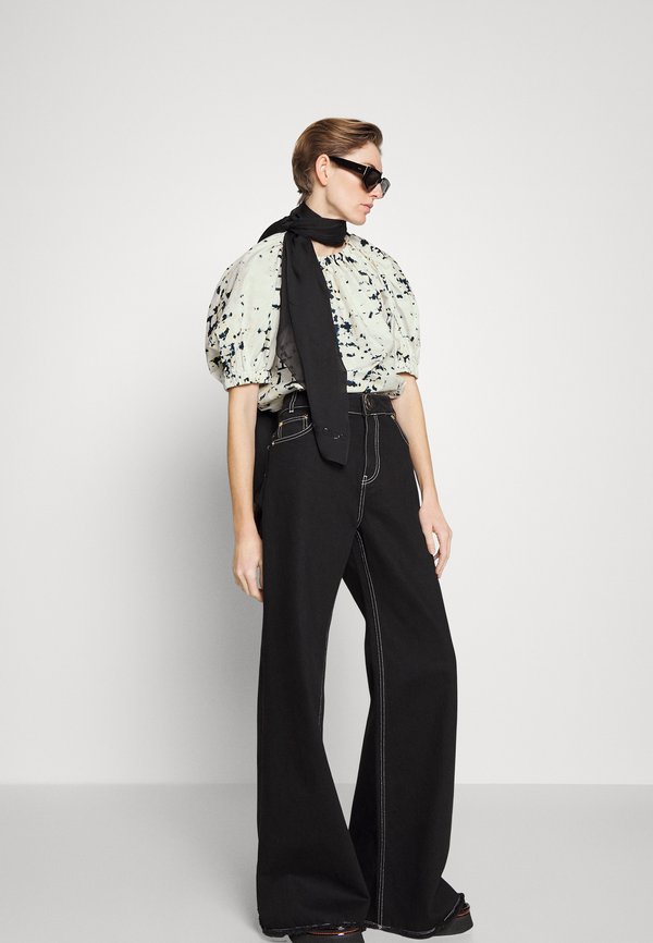 3.1 Phillip Lim KALEIDOSCOPE PUFF