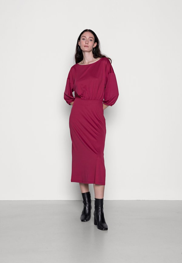 Anna Field by Zalando Quarter sleeves elevated casual midi dress