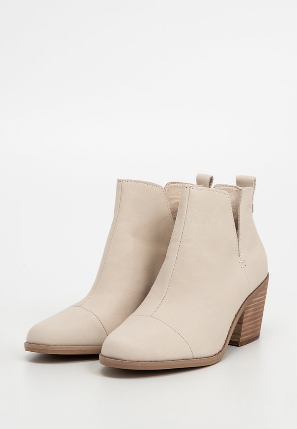 TOMS EVERLY