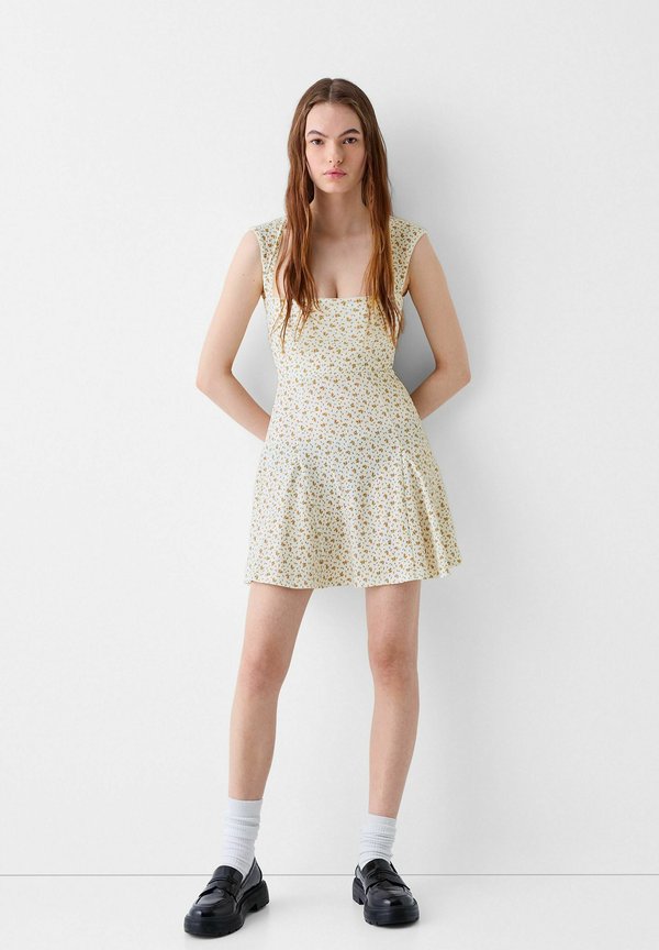 Bershka SHORT SLEEVE PRINTED