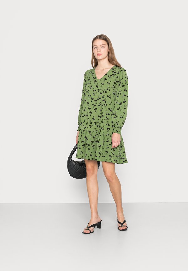Vero Moda VMBILLI CHERRY V NECK