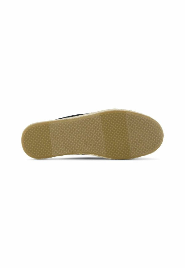TOMS