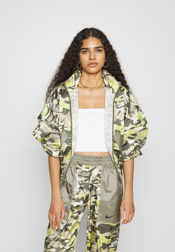 Nike Sportswear