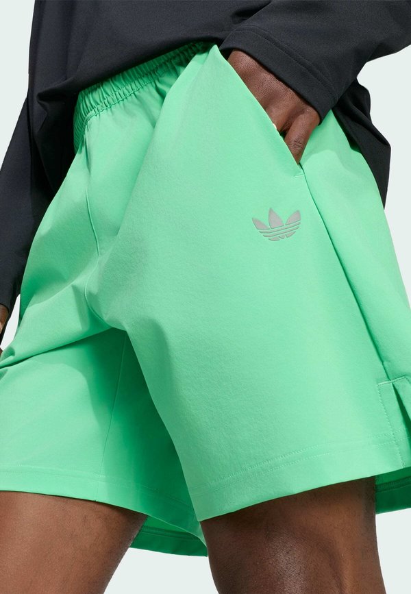 adidas Originals TECH ESS WV SHO