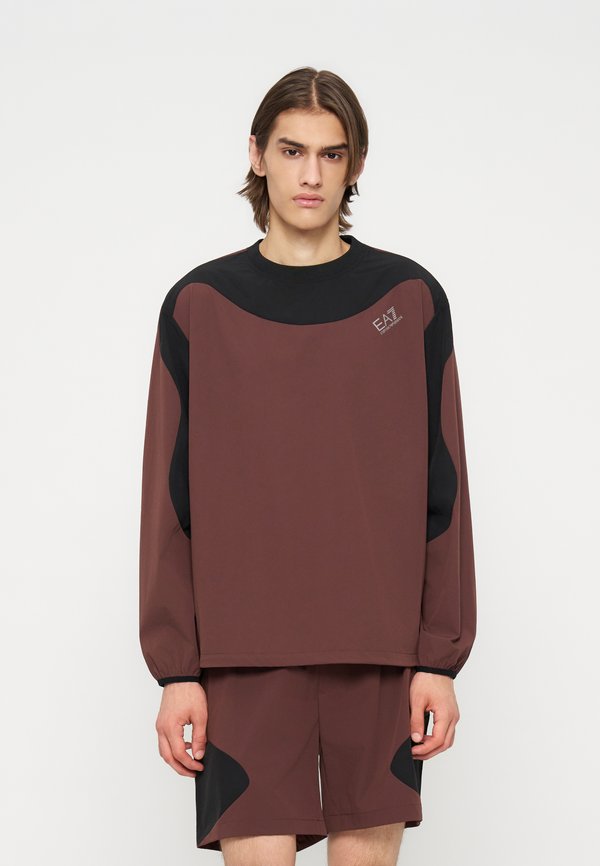 EA7 Emporio Armani