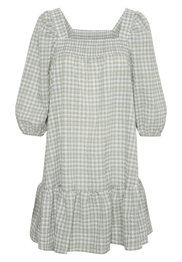 My Essential Wardrobe  MWSALLY