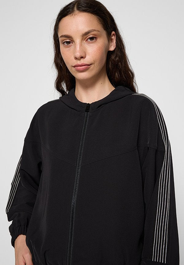 TWINSET