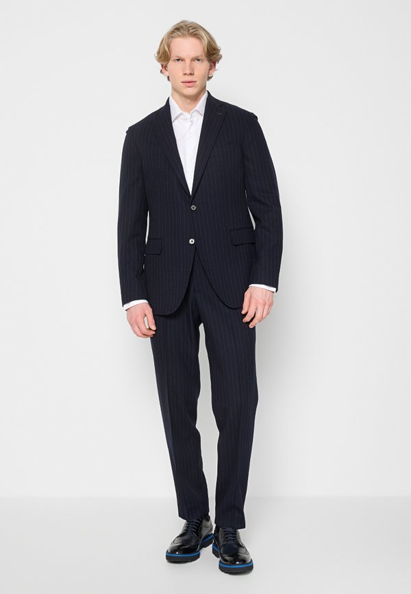 Michael Kors  SLIM FIT