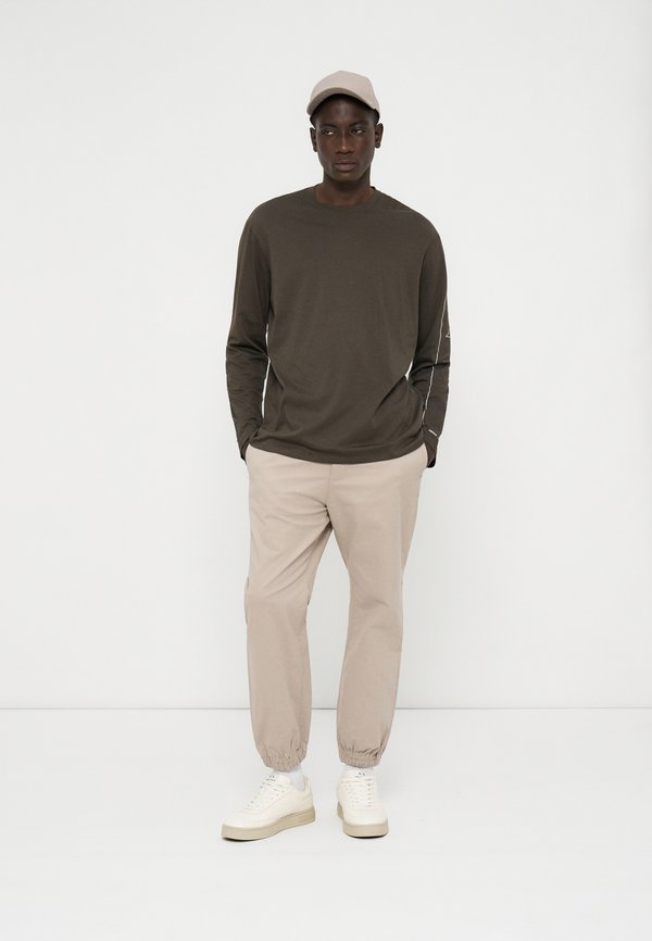 Armani Exchange