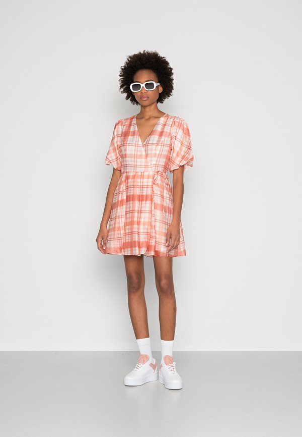 Forever New KRISSY WRAP PUFF SLEEVE DRESS