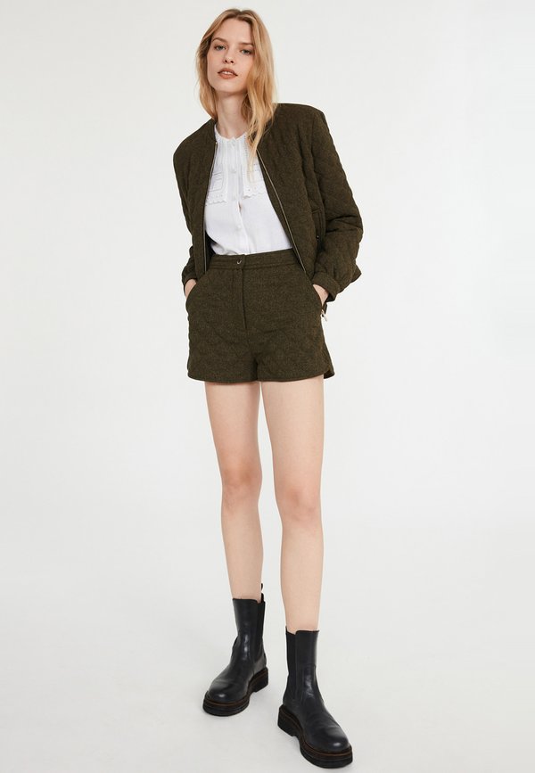 Claudie Pierlot EMMA