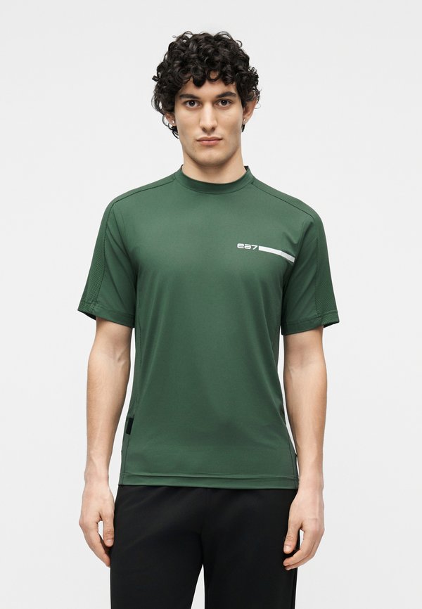 EA7 Emporio Armani TRAIN LOGO SERIES TEE