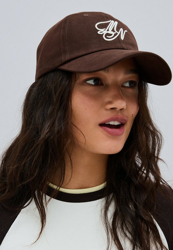 Bershka EMBROIDERED - CAP - Cap - dark brown