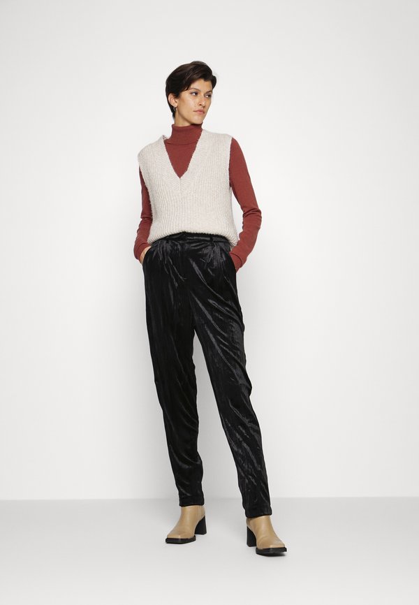 Vero Moda Tall VMCORRIE CIGARET ANKLE PANT