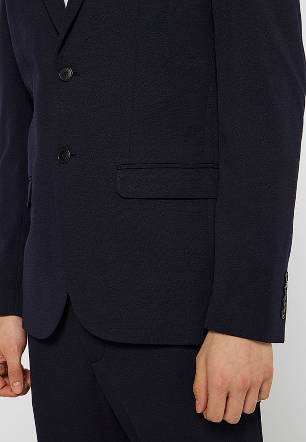 Selected NOAH SLIM FIT