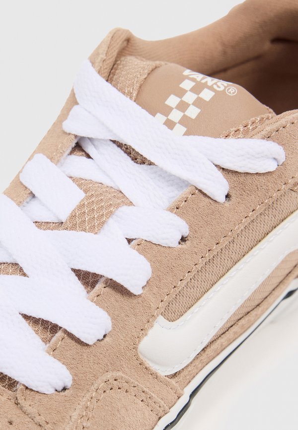 Vans CALDRONE