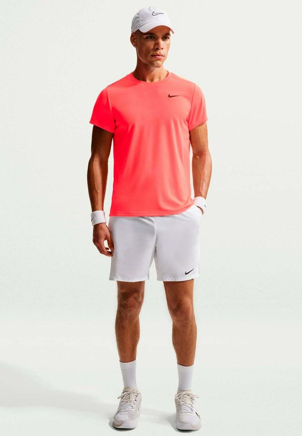 Nike Performance VICTORY - Sports T-shirt - hot lava black