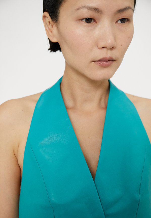 RAMUNE PIEKAUTAITE VEST