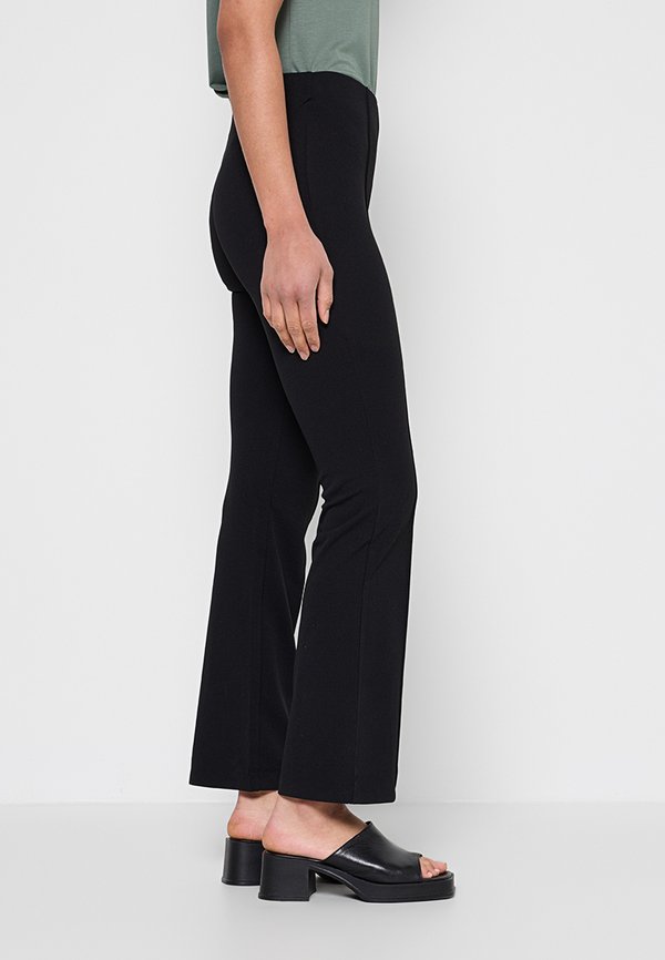 JDY FLARED FIT
