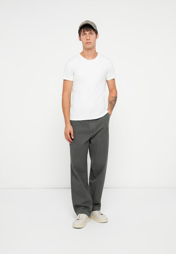 DOCKERS ALPHA LOOSE