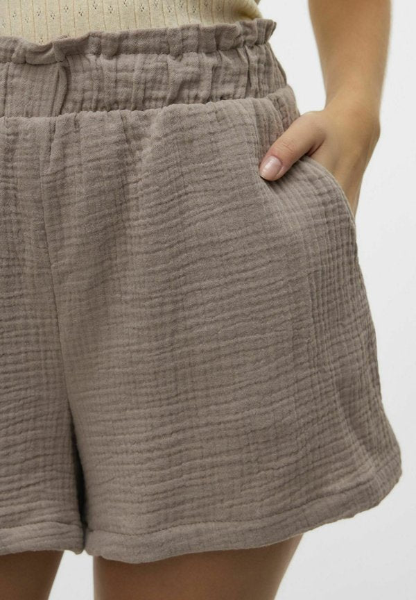 Vero Moda VMNATALI HW SHORTS WVN NOOS