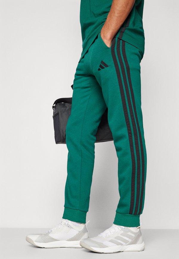 adidas Sportswear REGULAR FIT