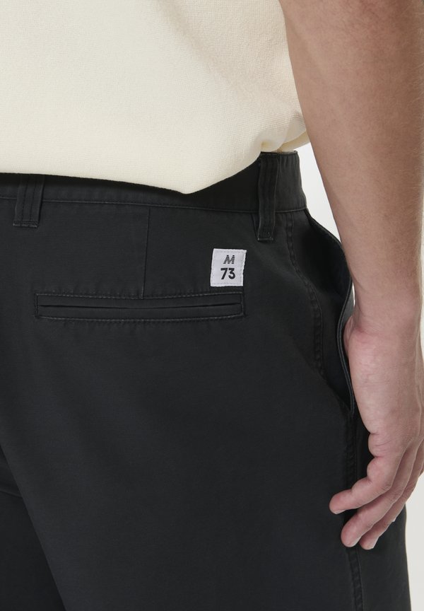 Matinique MACHINO PLEAT 73