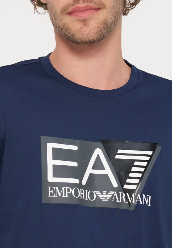 EA7 Emporio Armani