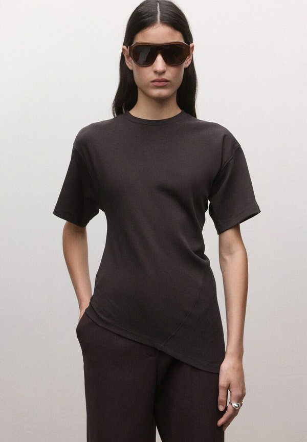 Mango Basic T-shirt - bordeaux
