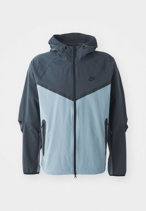 Nike Sportswear