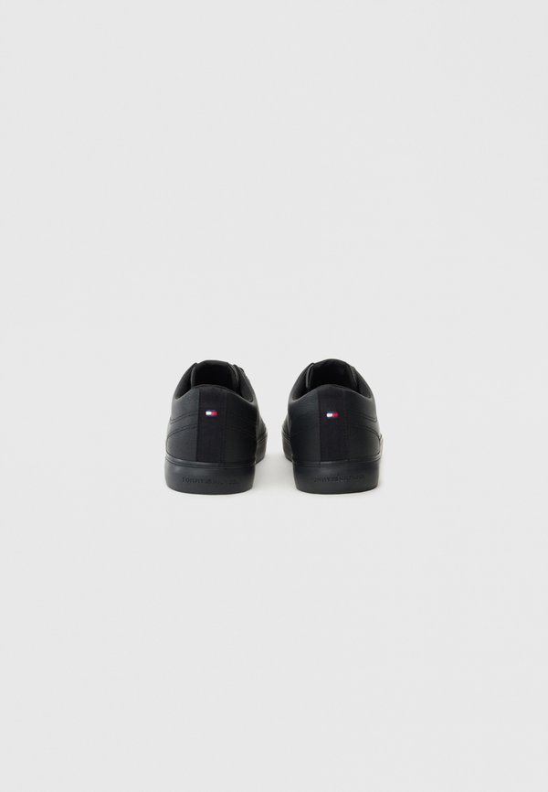 Tommy Hilfiger LOGO TRAINERS WITH LEATHER
