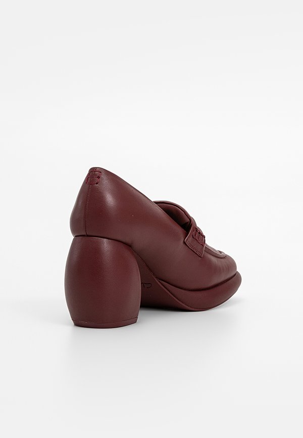 Clarks CUR