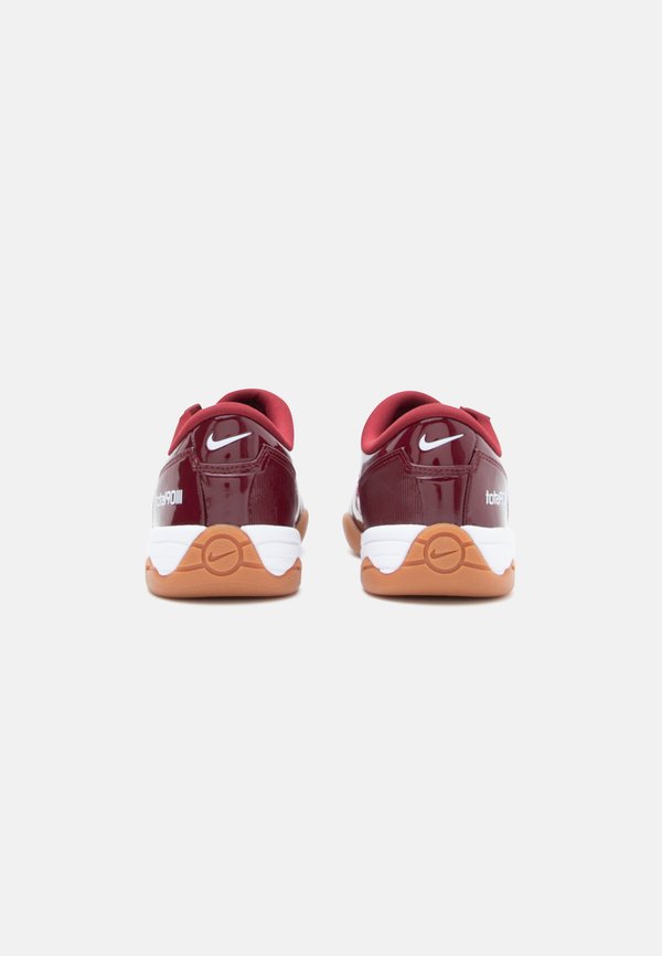 Nike Sportswear T90