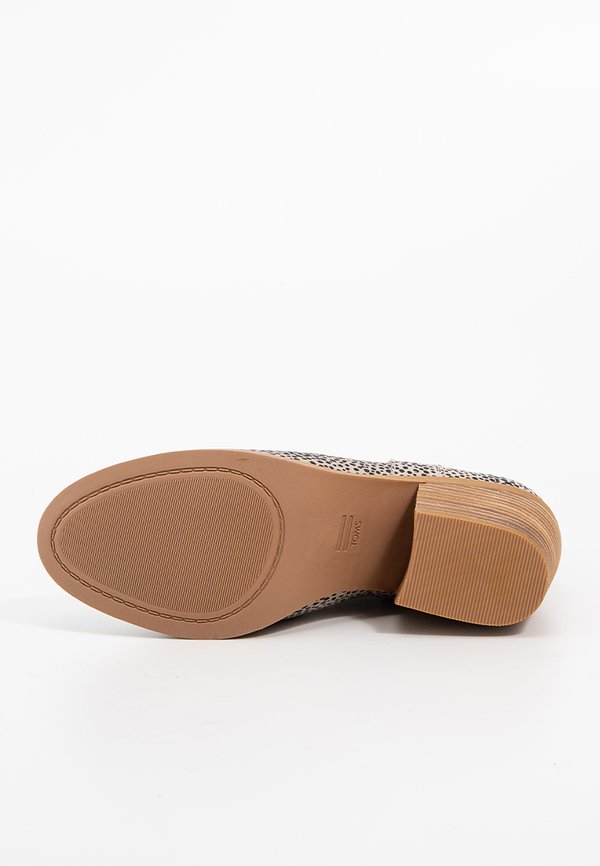 TOMS CONSTANCE