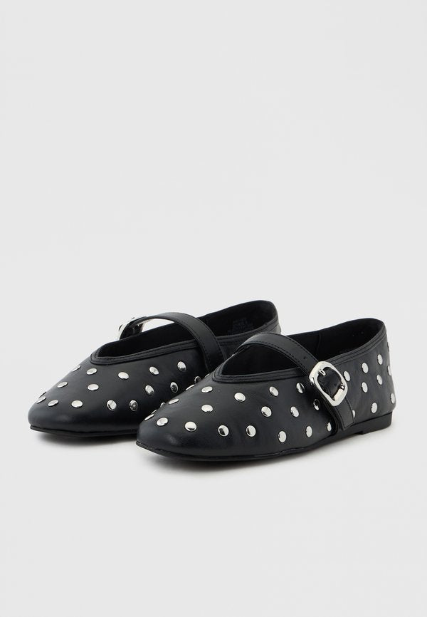 Steve Madden ARCHER