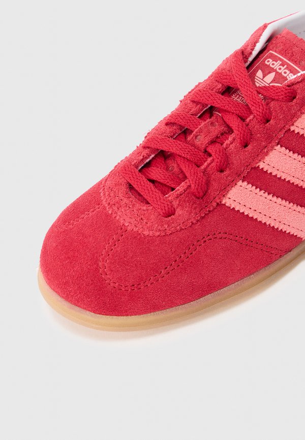 adidas Originals GAZELLE LO PRO W
