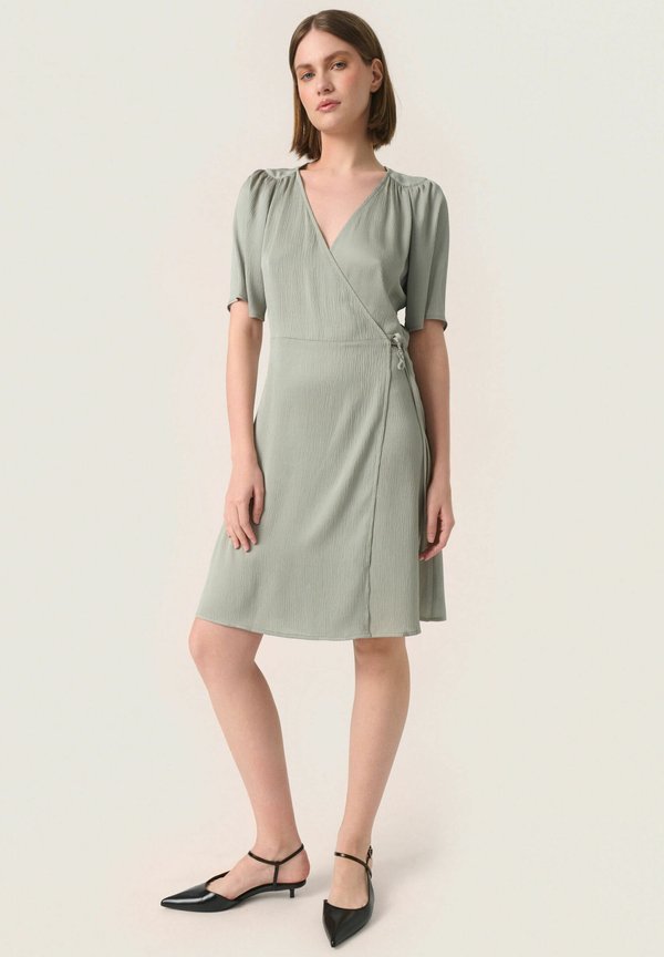 Soaked in Luxury IOANA WRAP
