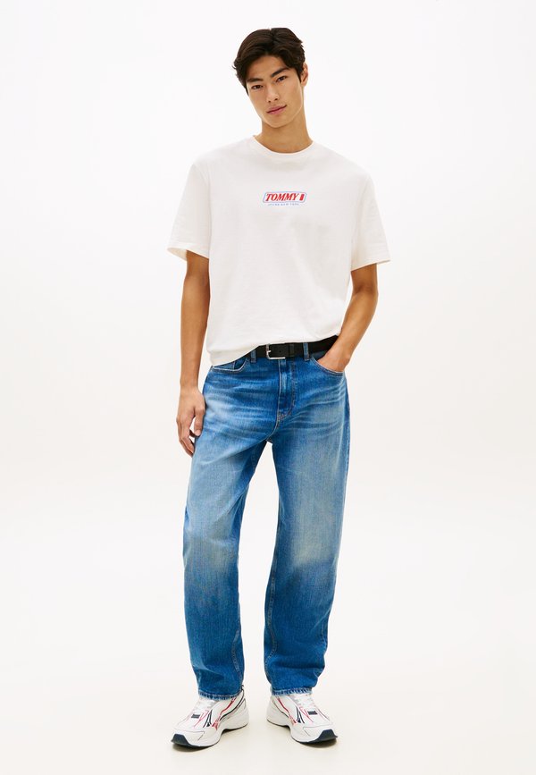 Tommy Jeans 90S LOGO EMBROIDERY JERSEY T-SHIRT