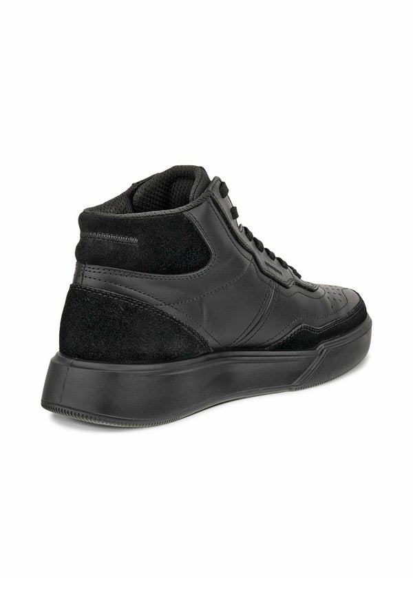 ECCO STREET COURT