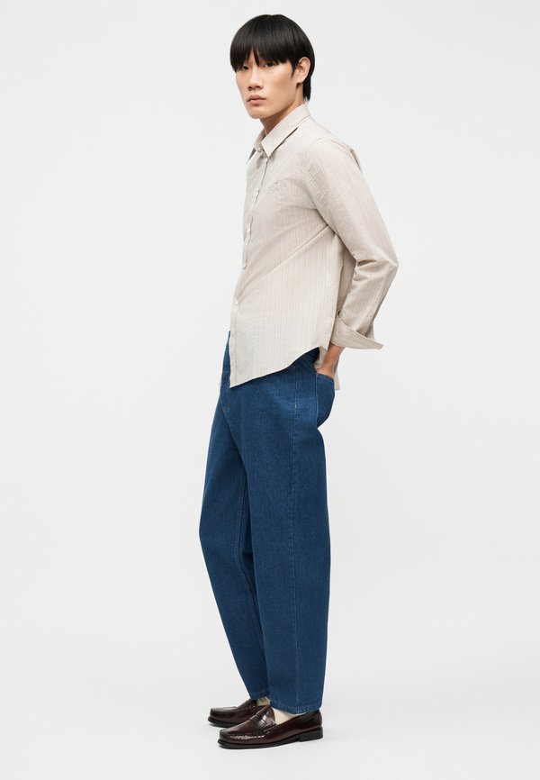 Maison Kitsuné TAPERED