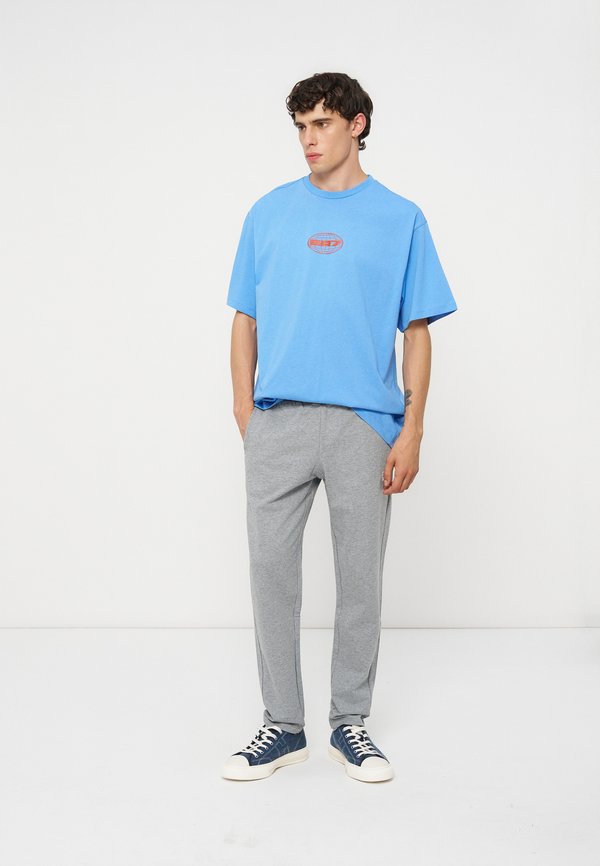 EA7 Emporio Armani