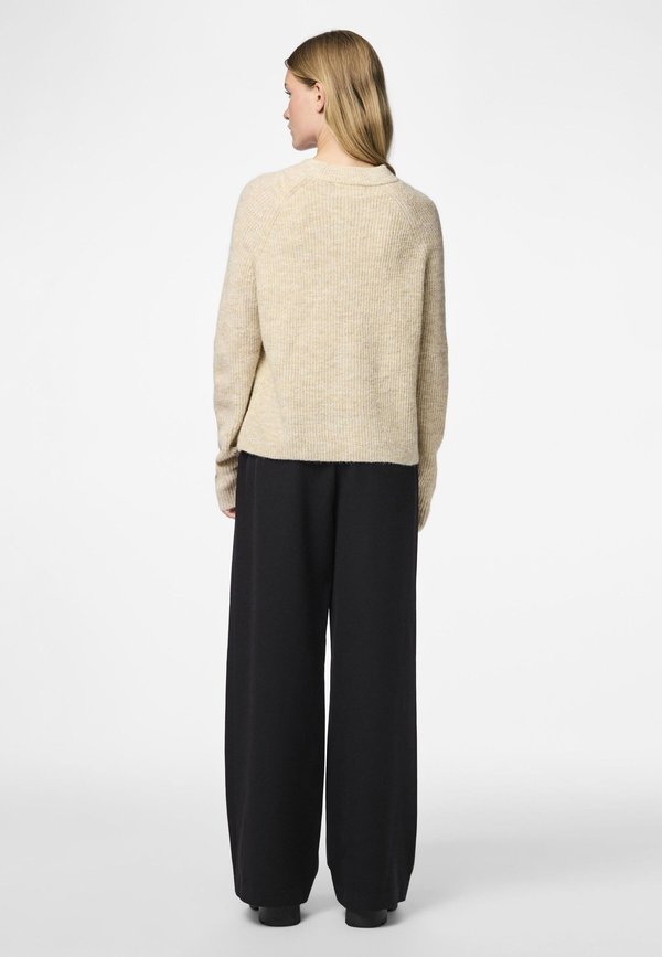 Pieces PCELLEN O-NECK
