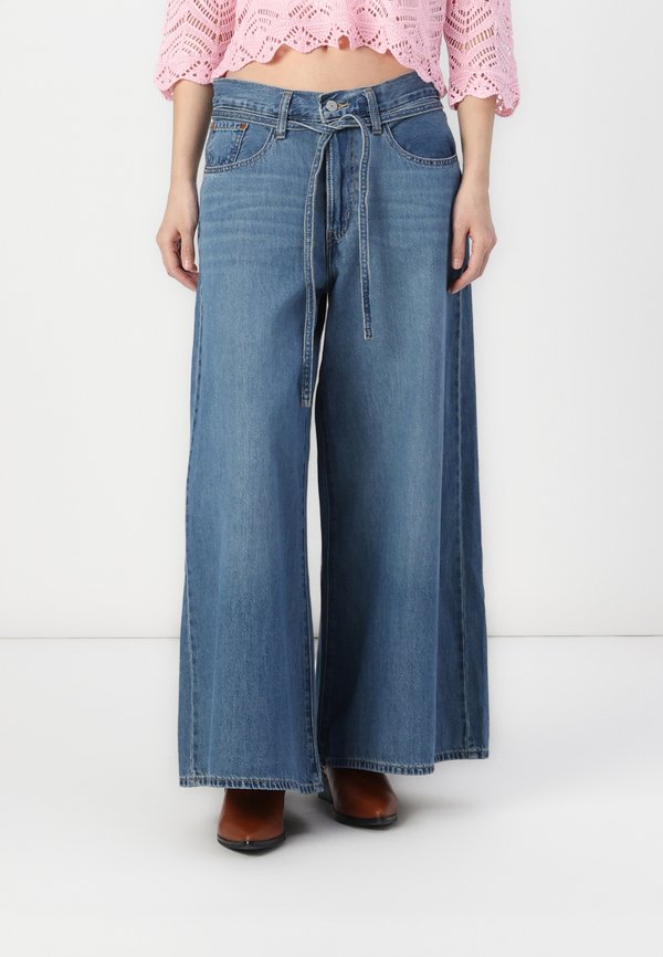 Levi's® XL SUPERWIDE