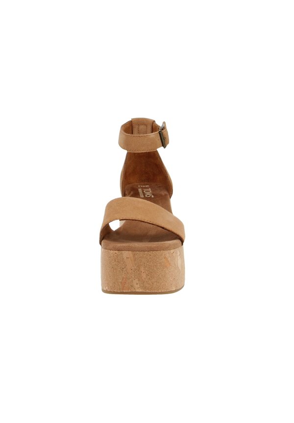 TOMS LAILA