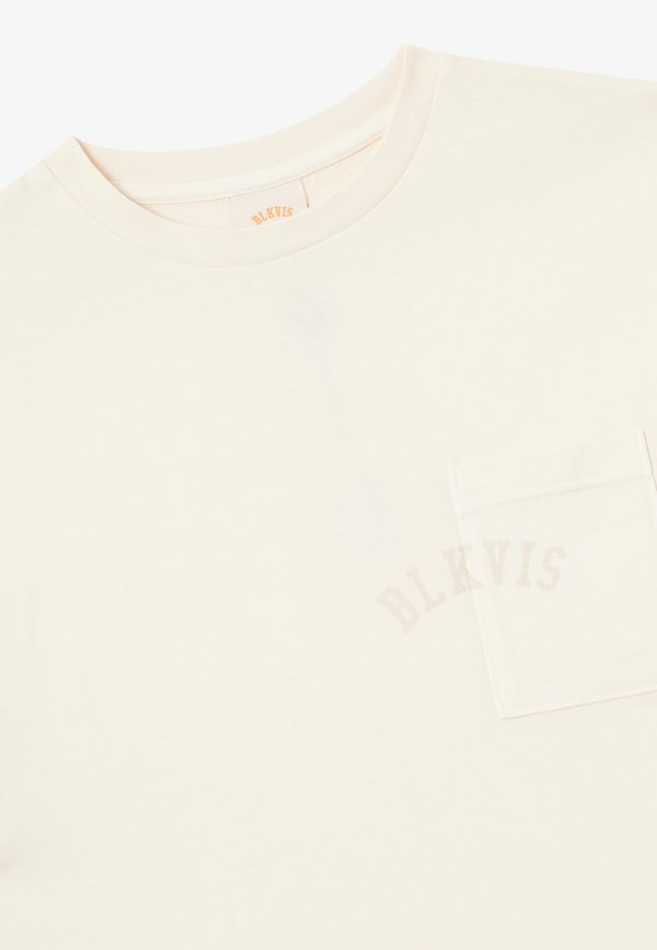 BLKVIS LOGO POCKET TEE UNISEX