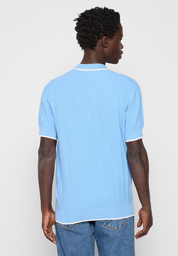 Lyle & Scott